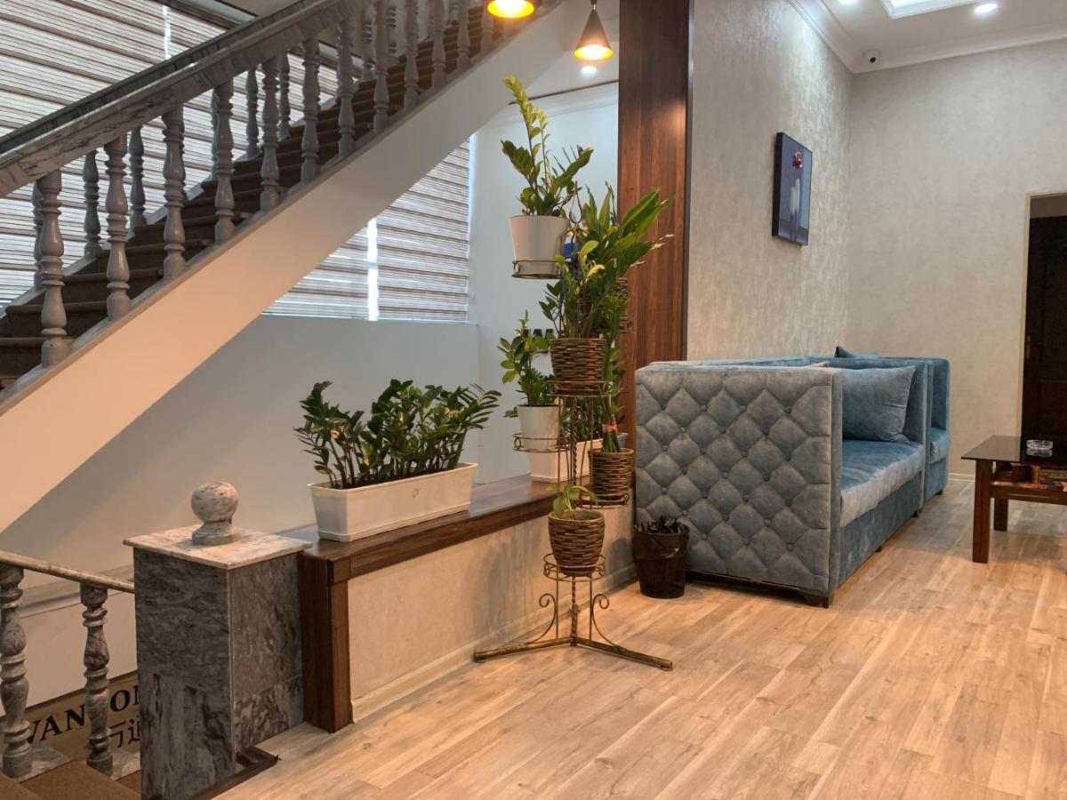 Wantong Hotel Tashkent Bagian luar foto